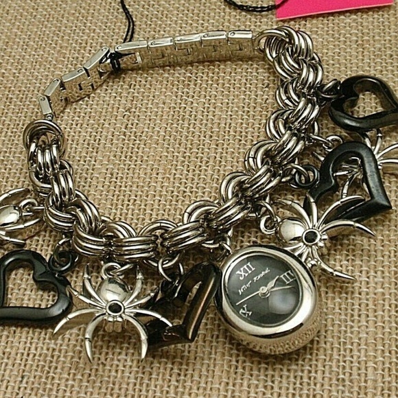 Rare Gorgeous Chain Charms Spider Heart Silver Watch